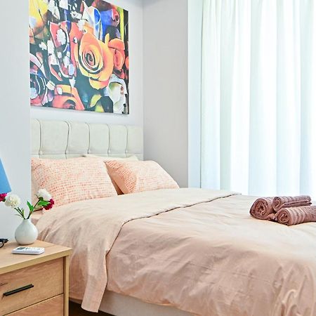 Beautiful New Apartment 5 Min From Piraeus Port Eksteriør billede