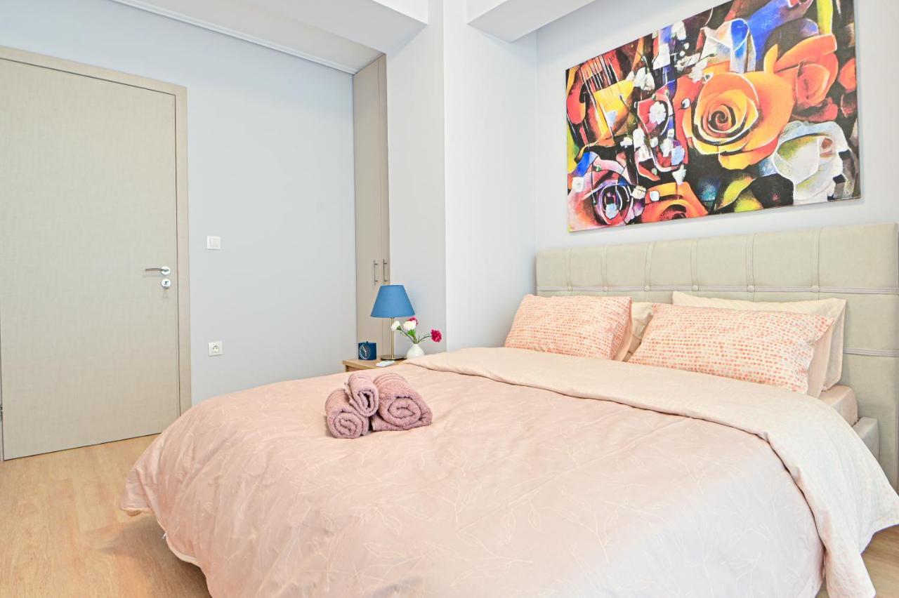 Beautiful New Apartment 5 Min From Piraeus Port Eksteriør billede